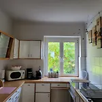 Family Wohnen Mit Garten Am Fusse Des Poestlingbergs Lage Villenviertel アパート リンツ
