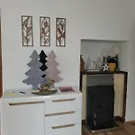 アパート Family Wohnen Mit Garten Am Fusse Des Poestlingbergs Lage Villenviertel リンツ