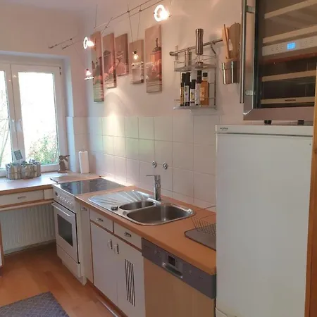 Family Wohnen Mit Garten Am Fusse Des Poestlingbergs Lage Villenviertel Линц