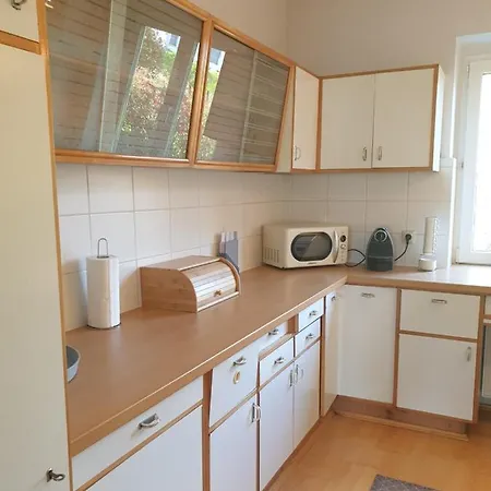 Family Wohnen Mit Garten Am Fusse Des Poestlingbergs Lage Villenviertel リンツ