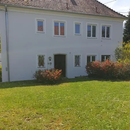 Family Wohnen Mit Garten Am Fusse Des Poestlingbergs Lage Villenviertel Линц