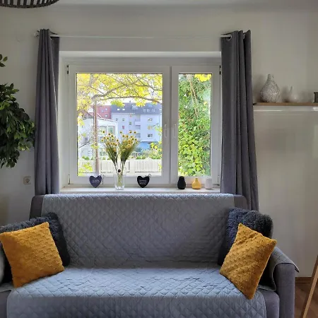 アパート Family Wohnen Mit Garten Am Fusse Des Poestlingbergs Lage Villenviertel リンツ