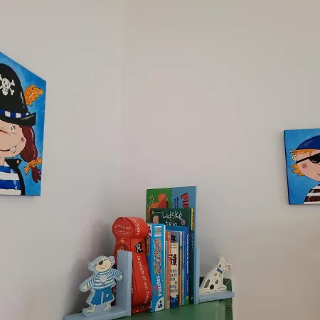 Family Wohnen Mit Garten Am Fusse Des Poestlingbergs Lage Villenviertel לינץ