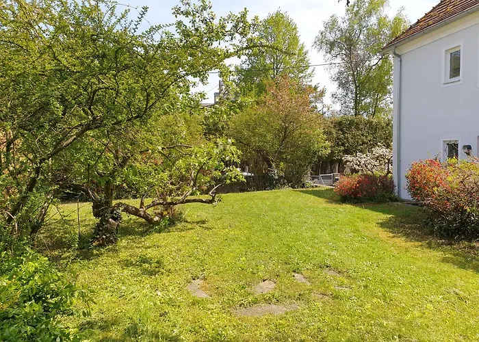 Family Wohnen Mit Garten Am Fusse Des Poestlingbergs Lage Villenviertel Apartament Linz